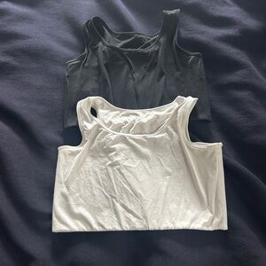 Two LEINIDINA Chest Binders - M